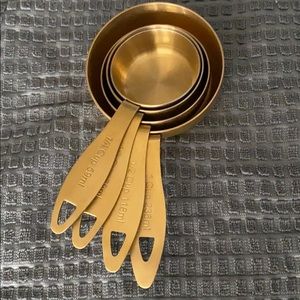 Crate & Barrel Measuring Cups